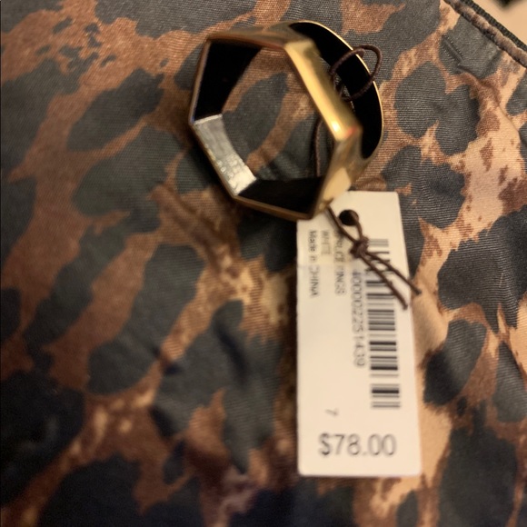 henri bendel Jewelry - Henri Bendel Ring sz 7 NWT henri bendel Jewelry - Henri Bendel Ring sz 7 NWT